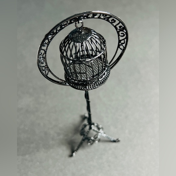 Black Dollhouse Wire Birdhouse - Picture 5 of 7